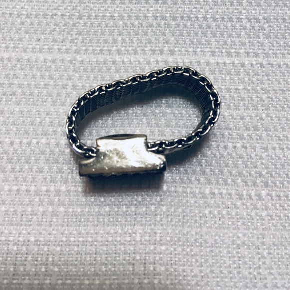 Mesh and rhinestone ring - Picture 2 of 4